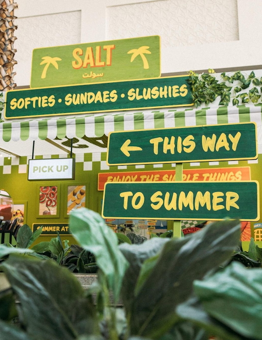 Salt Summer Market pop-up design by Studio Königshausen. A fruity and immersive brand experience. Our design ethos revolves around authenticity and community connection.